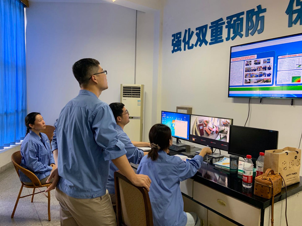 展板修改.jpg