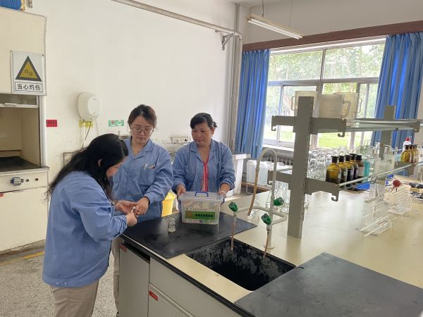化驗室玻璃器具破損人身意外傷害事故應(yīng)急預(yù)案演練.jpg
