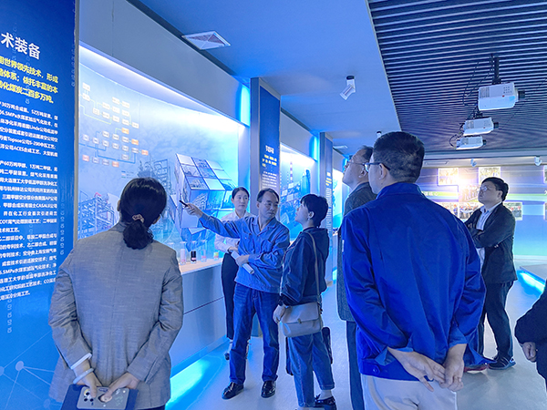 2023年9月25日，陜西省工信廳節(jié)能綜合利用處和原材料工業(yè)處調(diào)研組到公司調(diào)研幫扶.jpg