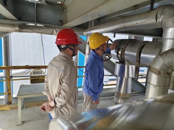 6月5日上午，尿素車間開展節(jié)前安全檢查.jpg