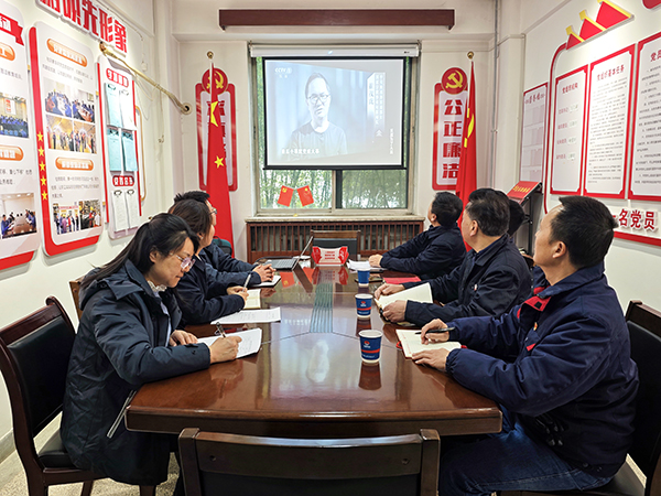法律審計(jì)部黨支部在黨員活動室開展主題黨日活動.jpg