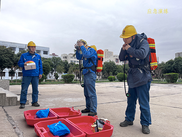 3月27日16：30，合成車間員工進行演練中.jpg